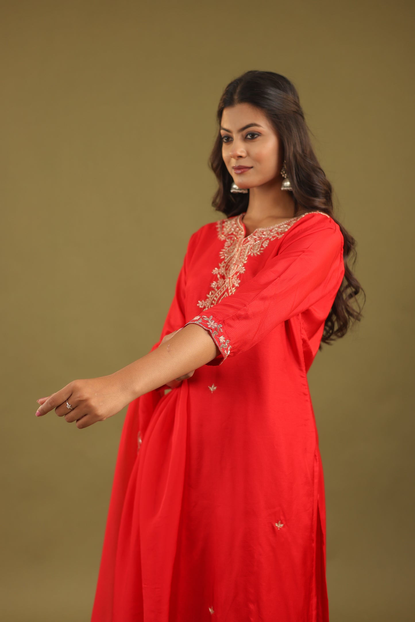 Regal Allure – Embroidered Dola Silk Suit Set for Women
