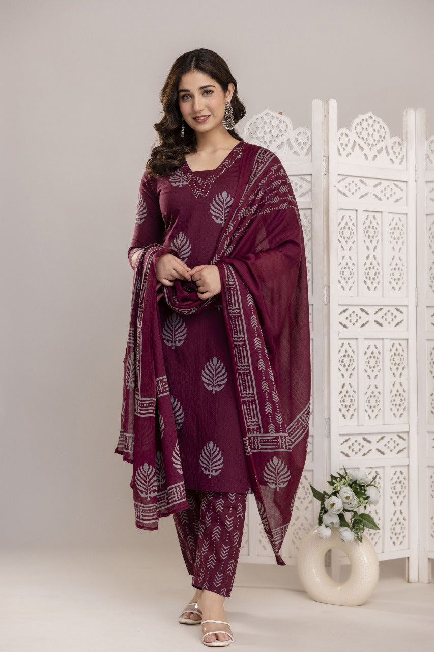 Elegant Pure Cotton Dress Set with Dupatta & Pant โ Breathable & Stylish (Red)