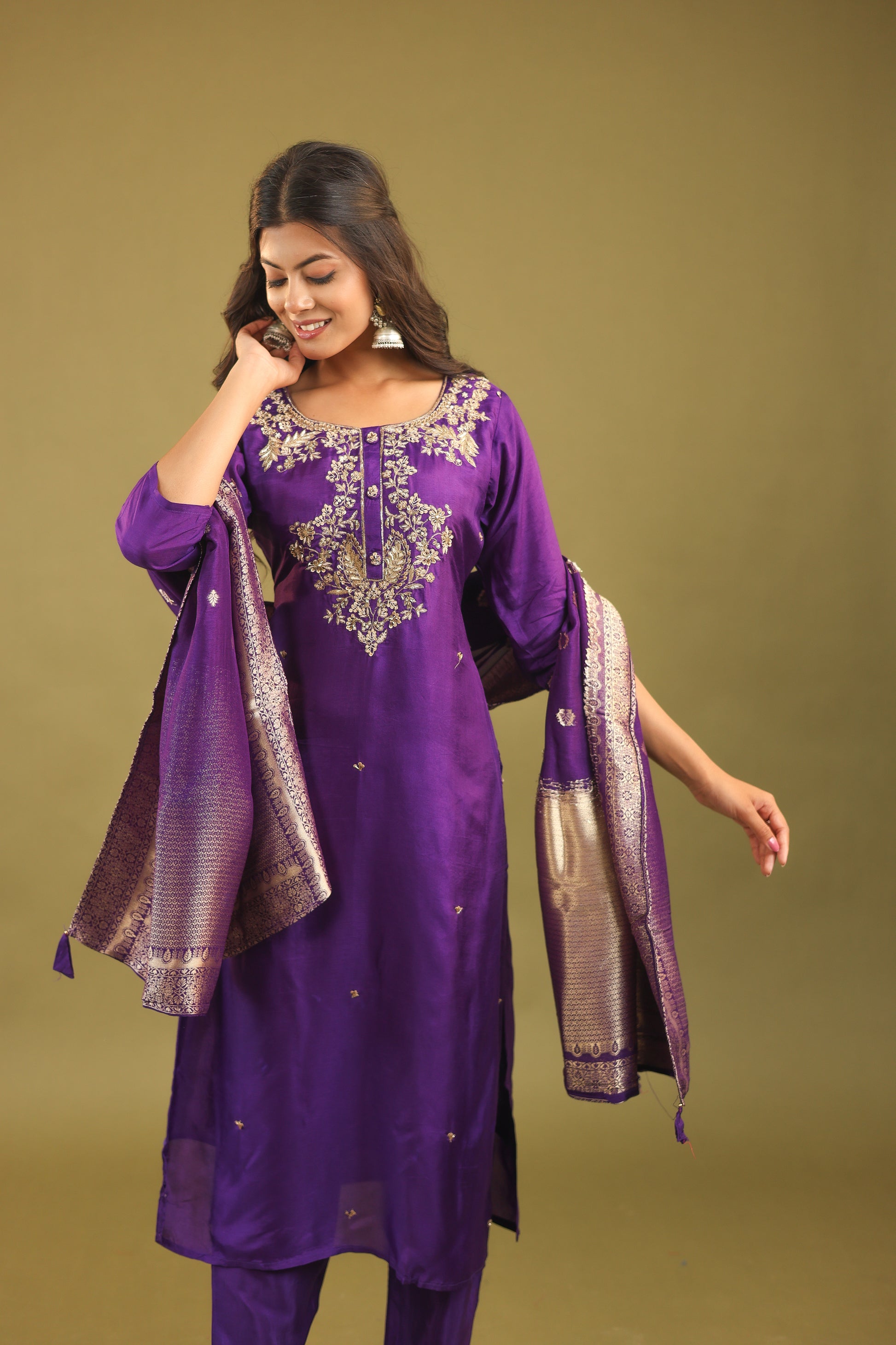 Regal Allure – Embroidered Dola Silk Suit Set for Women