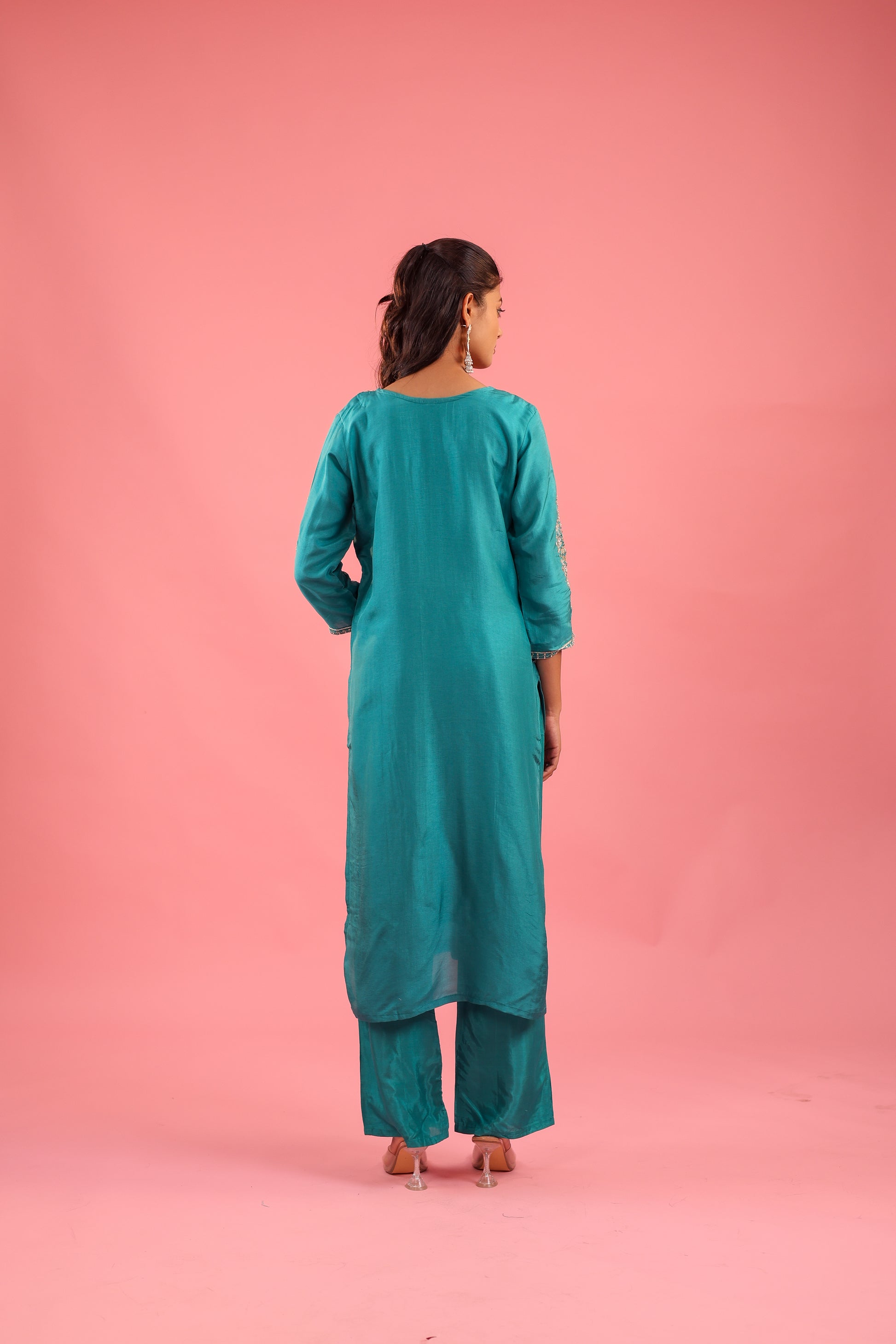 Regal Allure – Embroidered Dola Silk Suit Set for Women