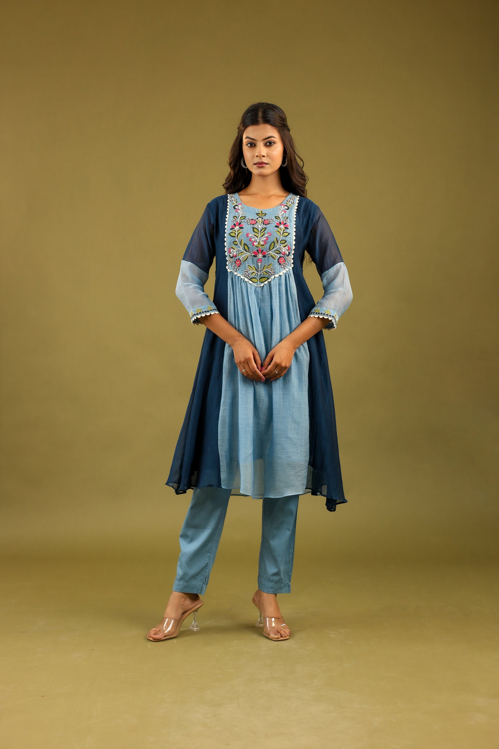 Elegance Bloomed – Hand Embroidered Mul Chanderi Suit Set for Women