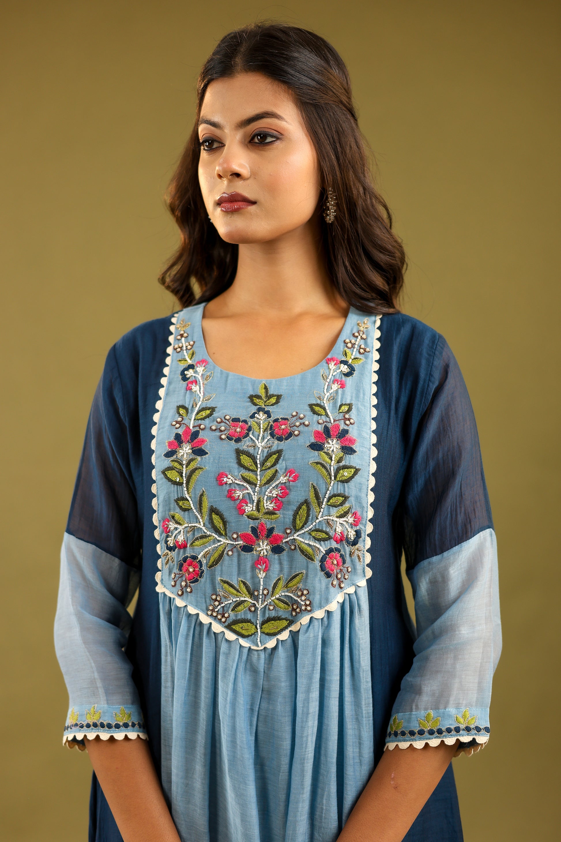 Elegance Bloomed – Hand Embroidered Mul Chanderi Suit Set for Women