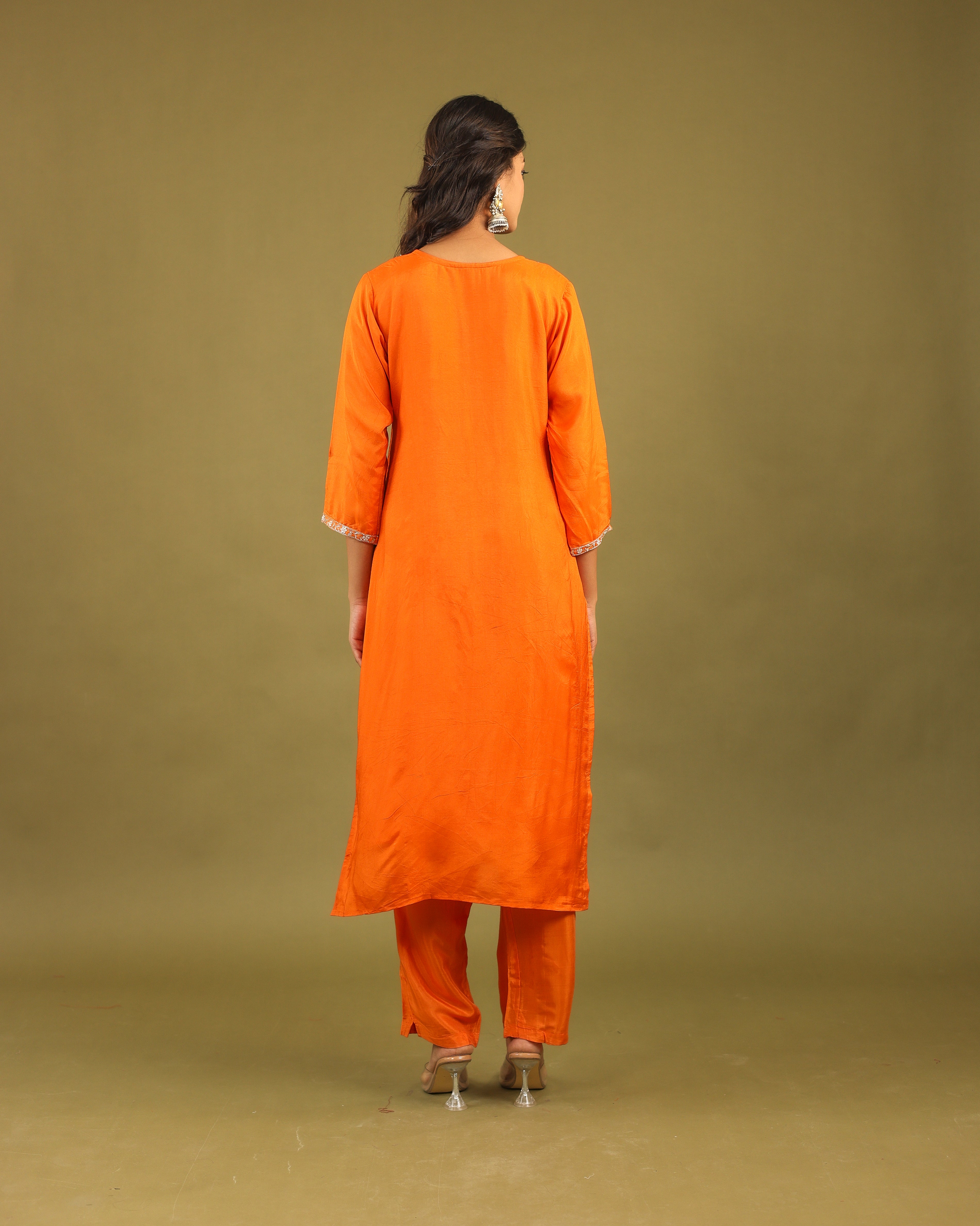 Regal Allure – Embroidered Dola Silk Suit Set for Women